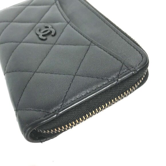 CHANEL Black Leather Logo Wallet - Picture 3 of 14